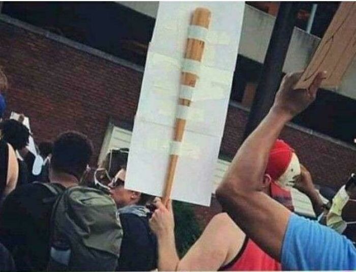 Last Resort Sign: +25 Stealth +20 Max Dmg Takes Up 3 Inventory Slots