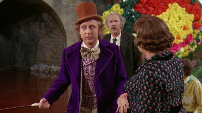 W***y Wonka is talking with Mrs. Gloop 