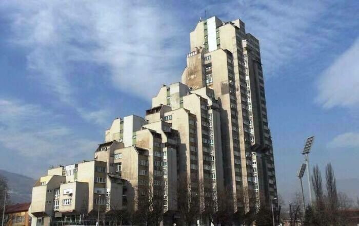 Lamela Residential Building (1976) Zenica, Bosnia And Herzegovina Architect: Slobodan Jovandić Source :http://Www.alluringworld.com/Lamela-Building/
