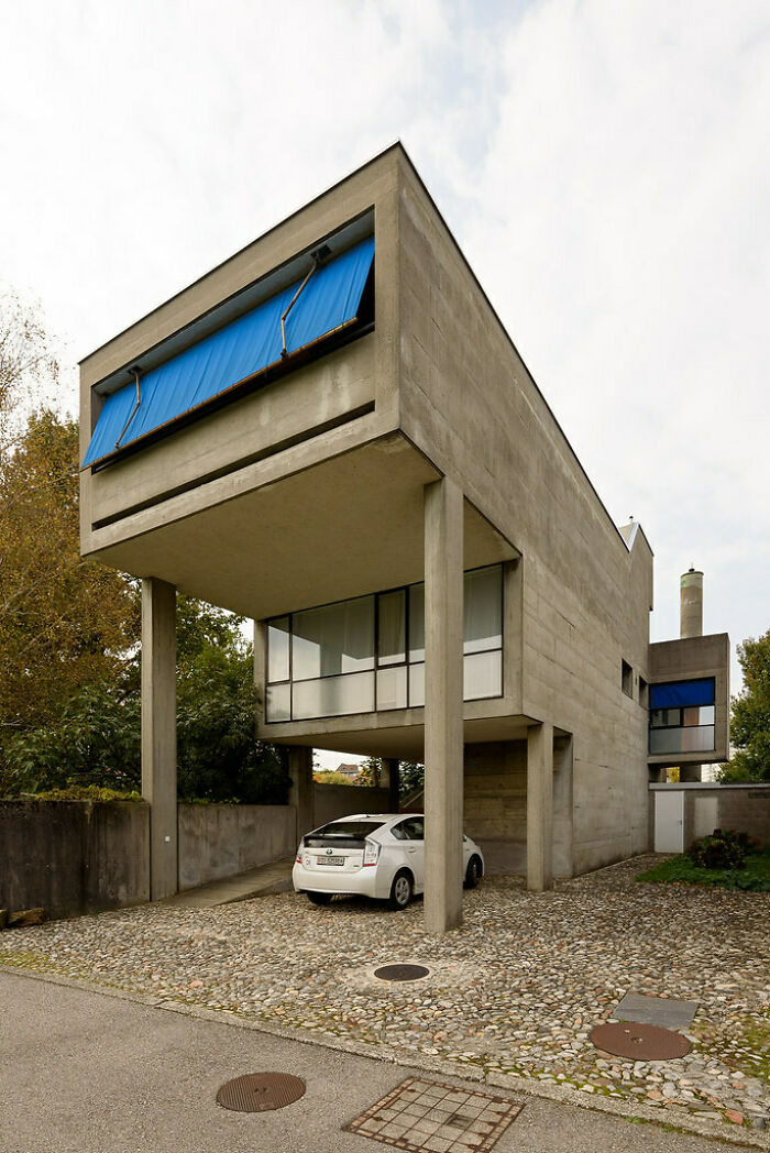 Private House (1965) Stabio, Switzerland Architect: Mario Botta Photo: Arnout Fonck (Flickr)