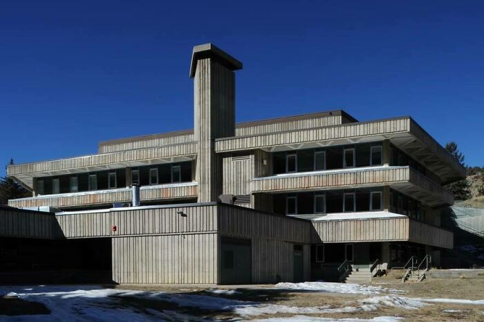Former School (1967), For Sale Idaho Springs, Colorado, Us Architect: Not Published Source: Http://Www.cityfeet.com/Cont/Listing/Commercial-Property-For-Sale/320-Highway-103-Idaho-Springs-Co-80452/Cs8819767
