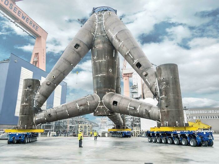 Offshore Tripods Require Special Transport Unit Configurations