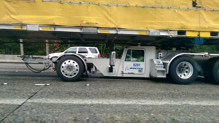 Boeing's Long-Load Steer Car Helps Move Large Composite Parts From Frederickson To Everett
