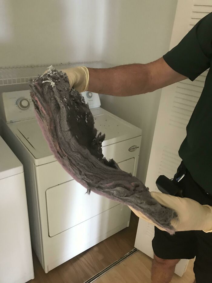 Supongo que la gente no sabe quitar las pelusas de la secadora