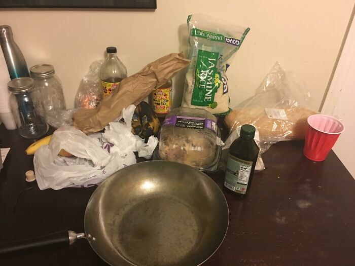 My Irresponsible Roommate Is At It Again With The Room Temperature Chicken