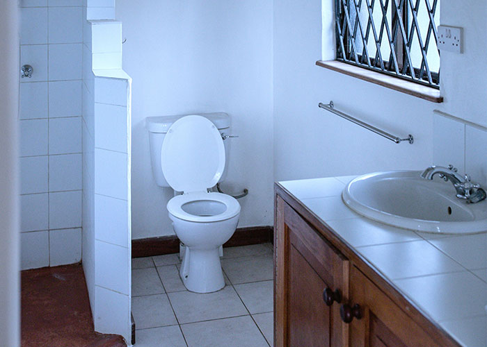 40 Things And Secrets People Saw In Their Professions That They Avoid Now