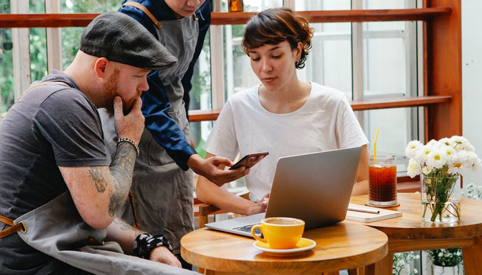 Heavy Door Falls On Employee, Boss Screams At Her Instead Of Helping, Comes To Regret It Greatly