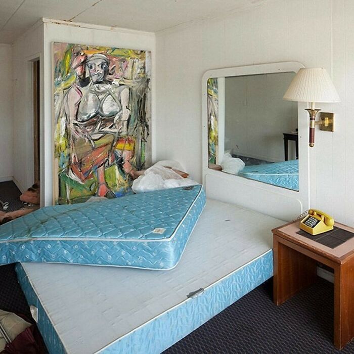 Great-Art-In-Ugly-Rooms