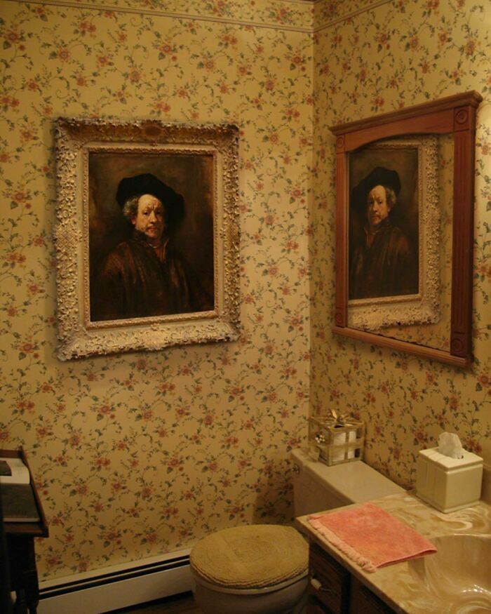 Great-Art-In-Ugly-Rooms