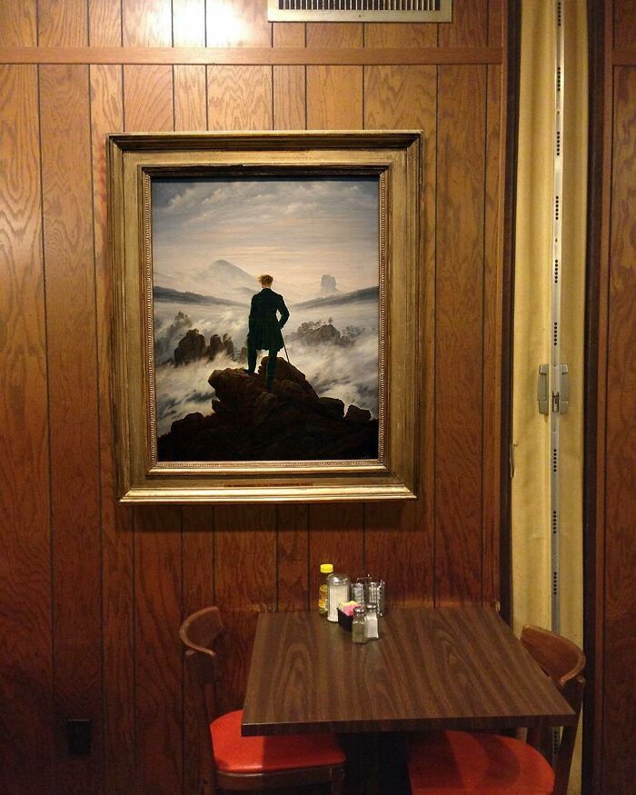 Great-Art-In-Ugly-Rooms