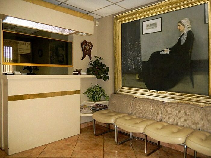 Great-Art-In-Ugly-Rooms