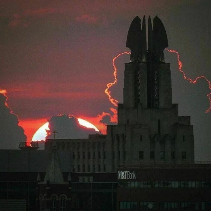 Evil-Buildings-Photo