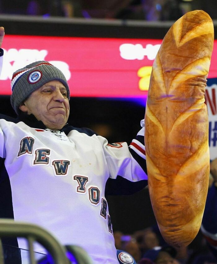 Finding-Baguettes-In-Unusual-Places