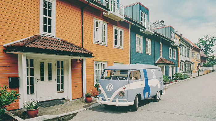 An "What If" Representation From An Illustration In The Cover Of The "The Owners Viewpoint" Vw Catalog