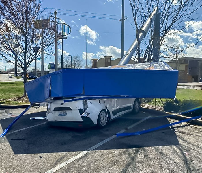 A los 15 segundos de haber salido del coche