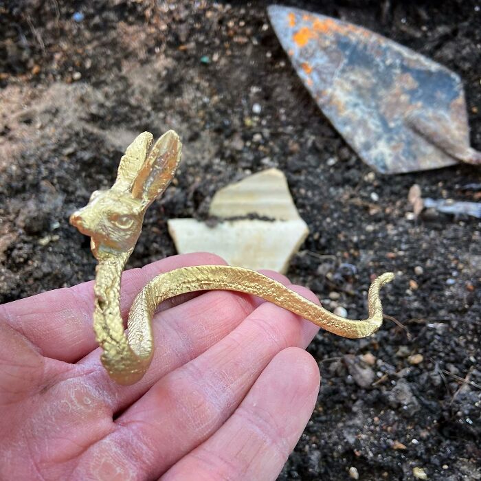 Meet Archaeological Sculptures Inspired By Pop Culture By Joshua Goode