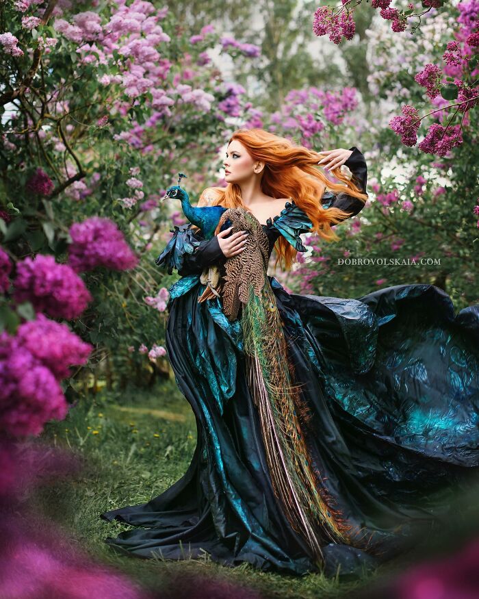 Photographer Creates Stunning Photo Shoots To Highlight The Close Bond Between Humans And Animals (New Pics)