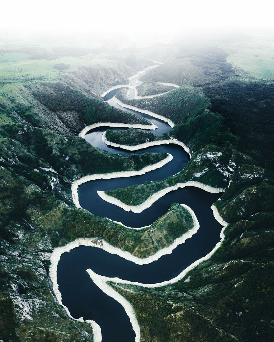 Photographer Travels The World Capturing Incredible Moments