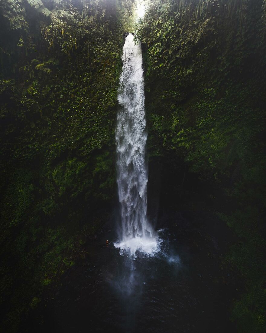 Photographer Travels The World Capturing Incredible Moments