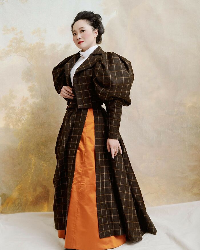 The Anesthesiologist Sews Dresses In Her Spare Time, Inspired By Old-Fashioned Fashion, And The Details Of Her Work Are Amazing (New Pics)