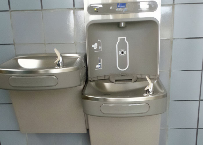 “Book A Normal Ticket First": 30 Air Travel Tips To Make Your Flight As Effortless As Possible