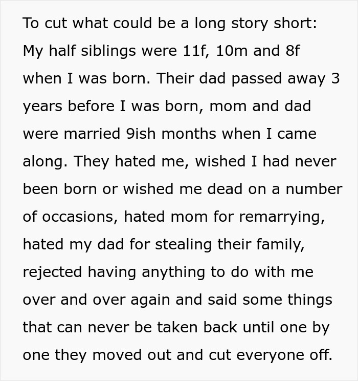 Bride Doesn&rsquo;t Want Her Estranged Siblings Mentioned At The Wedding, Mom Calls Her A Bridezilla