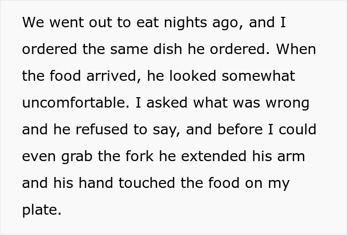 Couple Quarrels After Blind BF Touches GF's Food To Make Sure She Ordered The Same Dish He Did Couple Quarrels After Blind BF Touches GF's Food To Make Sure She Ordered The Same Dish He Did