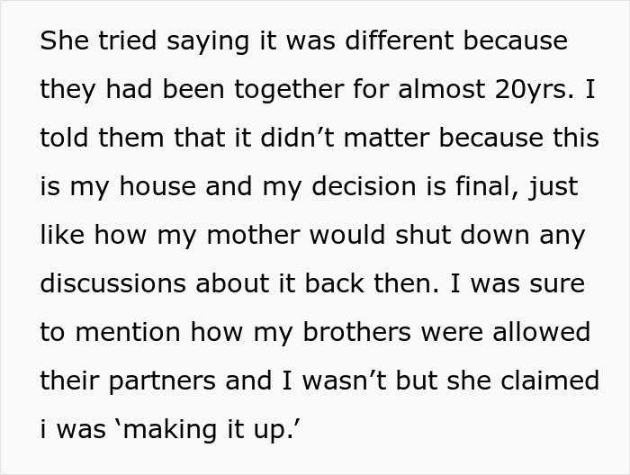 Woman Holds Her Parents To Their Own Standards After They Won’t Let Her Share A Bed With Fiancé Woman Holds Her Parents To Their Own Standards After They Won’t Let Her Share A Bed With Fiancé