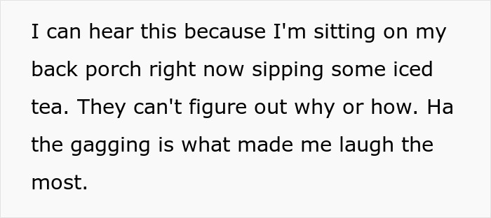 Neighbors Won&rsquo;t Pick Up After Their Dog, Guy Enjoys Watching Them Losing Their Minds After His Revenge