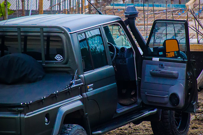 30 Behaviors That People Think Scream "I Make Poor Financial Choices"