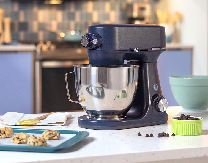 Picture of Ge Tilt-Head electric stand mixer