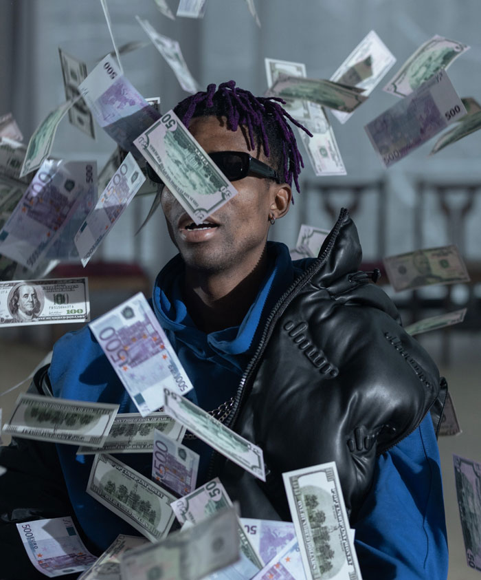 Man Gets Asked &ldquo;Could You Prove That All Billionaires Are Evil&rdquo;, Goes Ahead And Does It