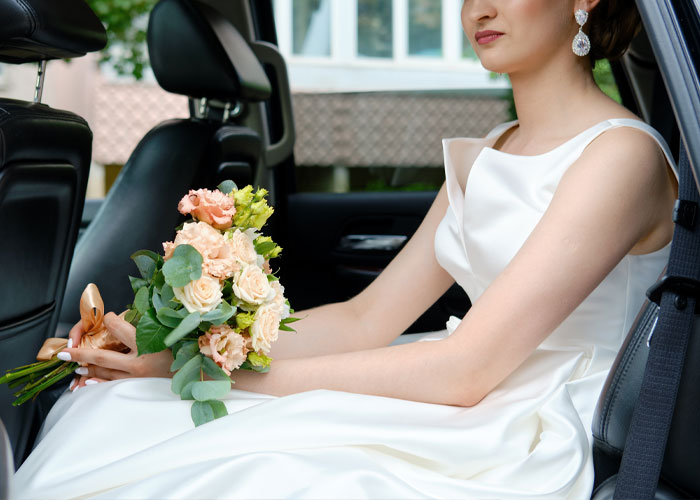 &ldquo;AITA For Uninviting My Mom From My Wedding?&rdquo;: Bride Doesn&rsquo;t Want Her Disabled Sister At Her Wedding, Causing Massive Rift In Family