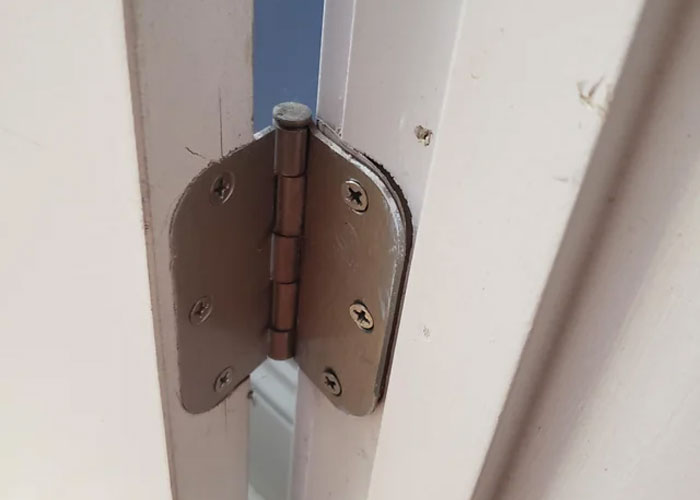 “Electrical Bill Dropped By Half”: People Share 35 Home Upgrades That Were Worth Every Penny