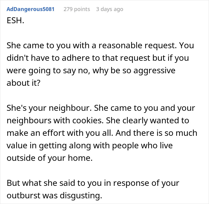 Neighbors Ask Woman To Stop Vacuuming At Noon, She Refuses And Turns To The Internet For Advice