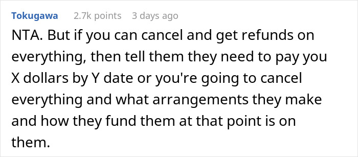 Comment suggesting refund demand from ex-BF and family after woman paid for Hawaii trip they want her to skip.