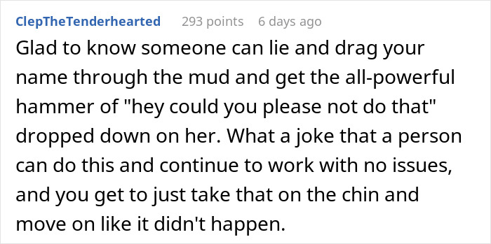 'Karen' Goes Wild After She Doesn't Get A Reply From Woman Who's On Vacation, Attempts To Get Her Fired