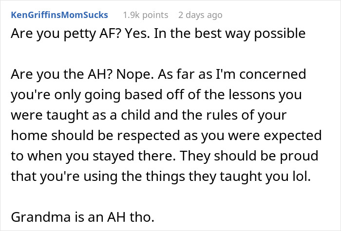 Woman Holds Her Parents To Their Own Standards After They Won’t Let Her Share A Bed With Fiancé Woman Holds Her Parents To Their Own Standards After They Won’t Let Her Share A Bed With Fiancé