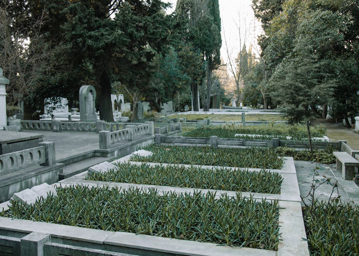 A Netizen Wanted To Hear Some Creepy Facts About Human Nature, The Internet Provided 40 Chilling Answers