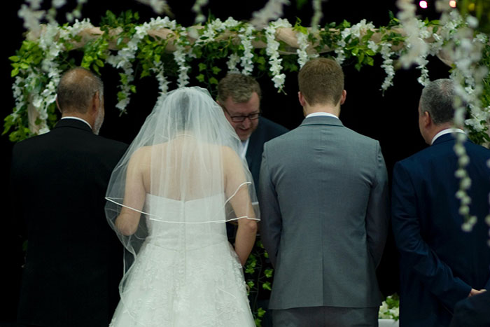 "What’s The Cringiest Thing You’ve Seen A Bride And Groom Do For Their Wedding?" (40 Answers)