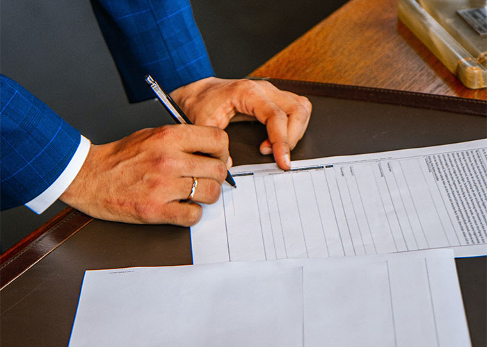 30 Deep Secrets That Saw The Light Of Day Only During Divorce Proceedings