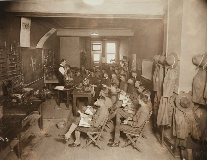 Harley-Davidson School For Motorcycle Mechanics, 1917