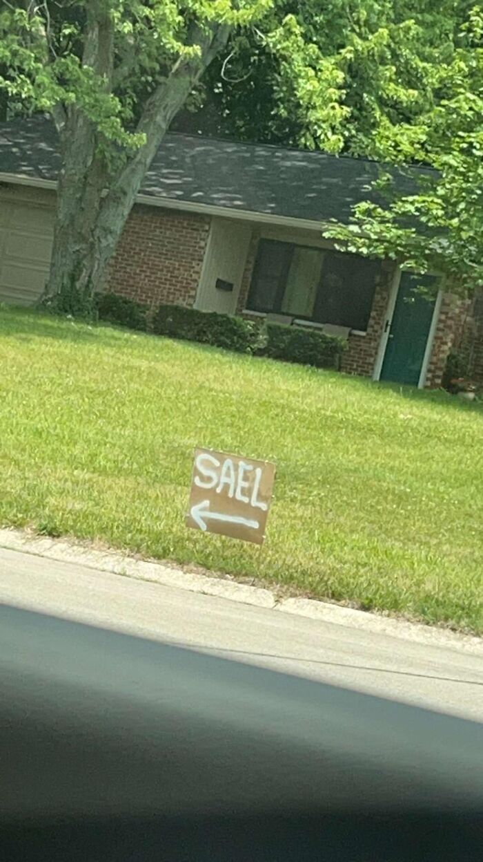 Hilarious-Useless-Unsuccessful-Unpopular-Signage