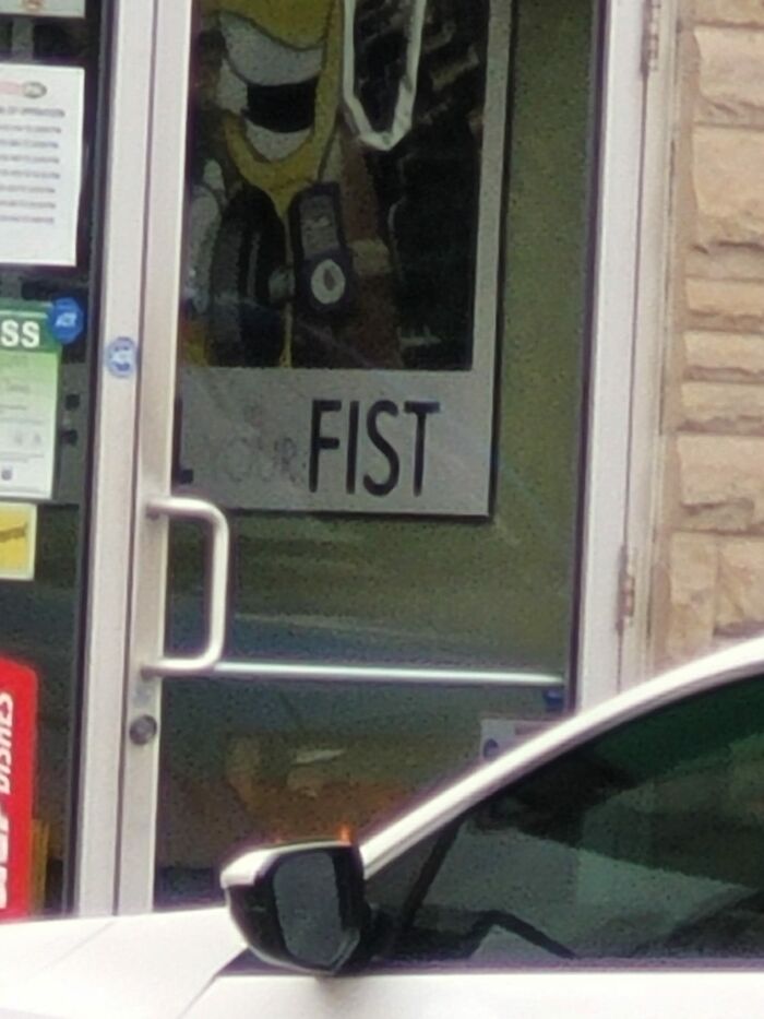 Hilarious-Useless-Unsuccessful-Unpopular-Signage