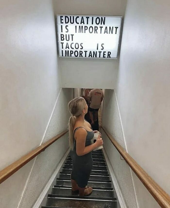 Hilarious-Useless-Unsuccessful-Unpopular-Signage