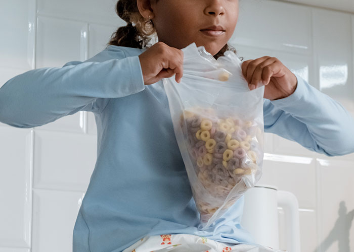 Mom Asks If She Handled The Situation Over Struggling SIL&rsquo;s Food Like A Jerk, Gets No Sympathy