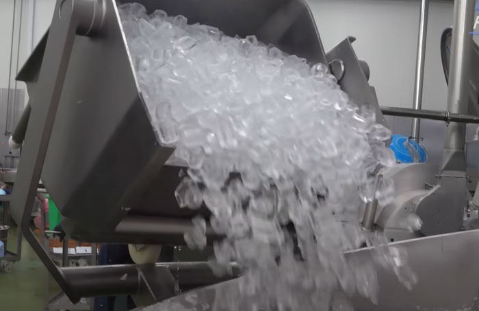 After Video From Crab Stick Factory Goes Viral, People Refuse To Eat Them Ever Again After Video From Crab Stick Factory Goes Viral, People Refuse To Eat Them Ever Again