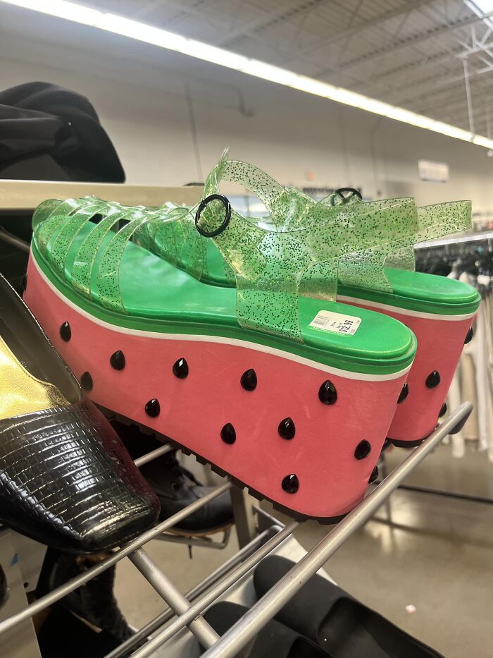 Found At Goodwill In Murfreesboro, Tn Loved Them! Didn’t Get Them They Weren’t My Size. They Were Size 11!