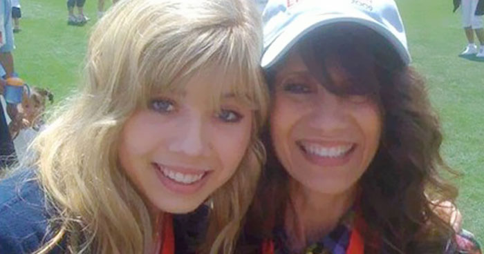 Jennette McCurdy Shares Shocking Story About Her Mom Showering With Her Until She Was 18