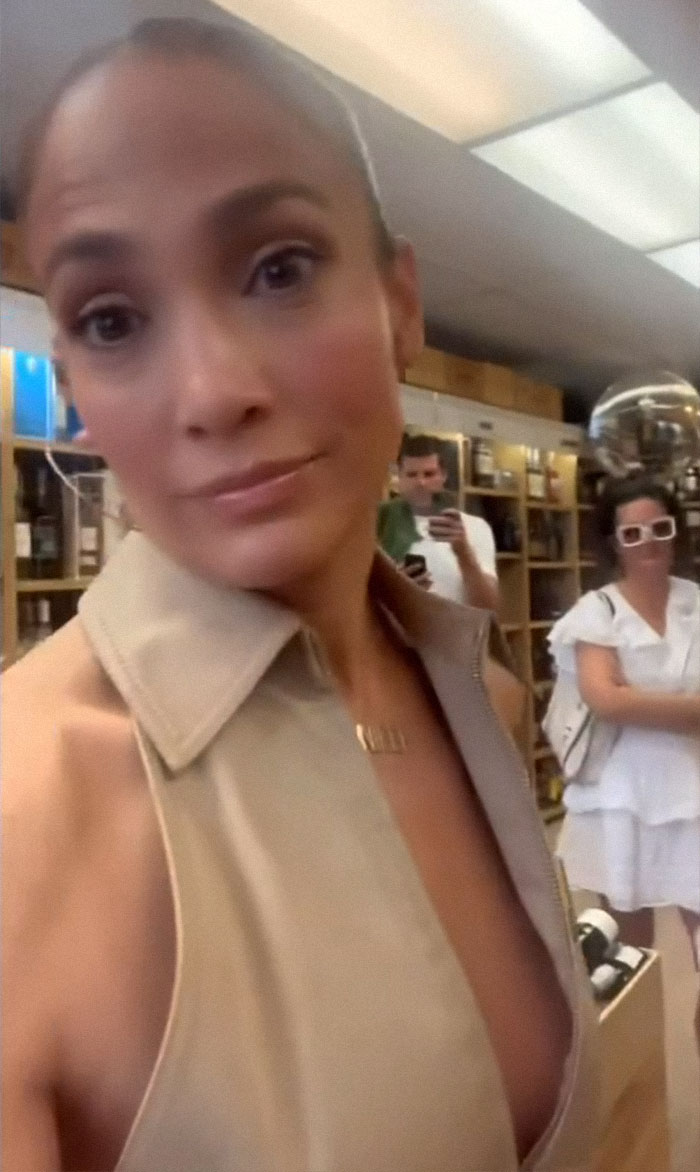 J-Lo Shares &lsquo;Awkward&rsquo; Video About Her Drinking Habits And Gets Slammed By Fans